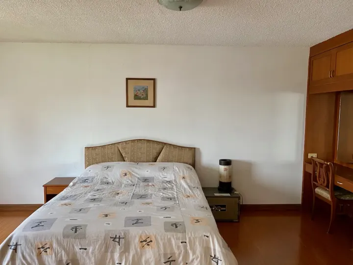 Property photos for 38 Mansion