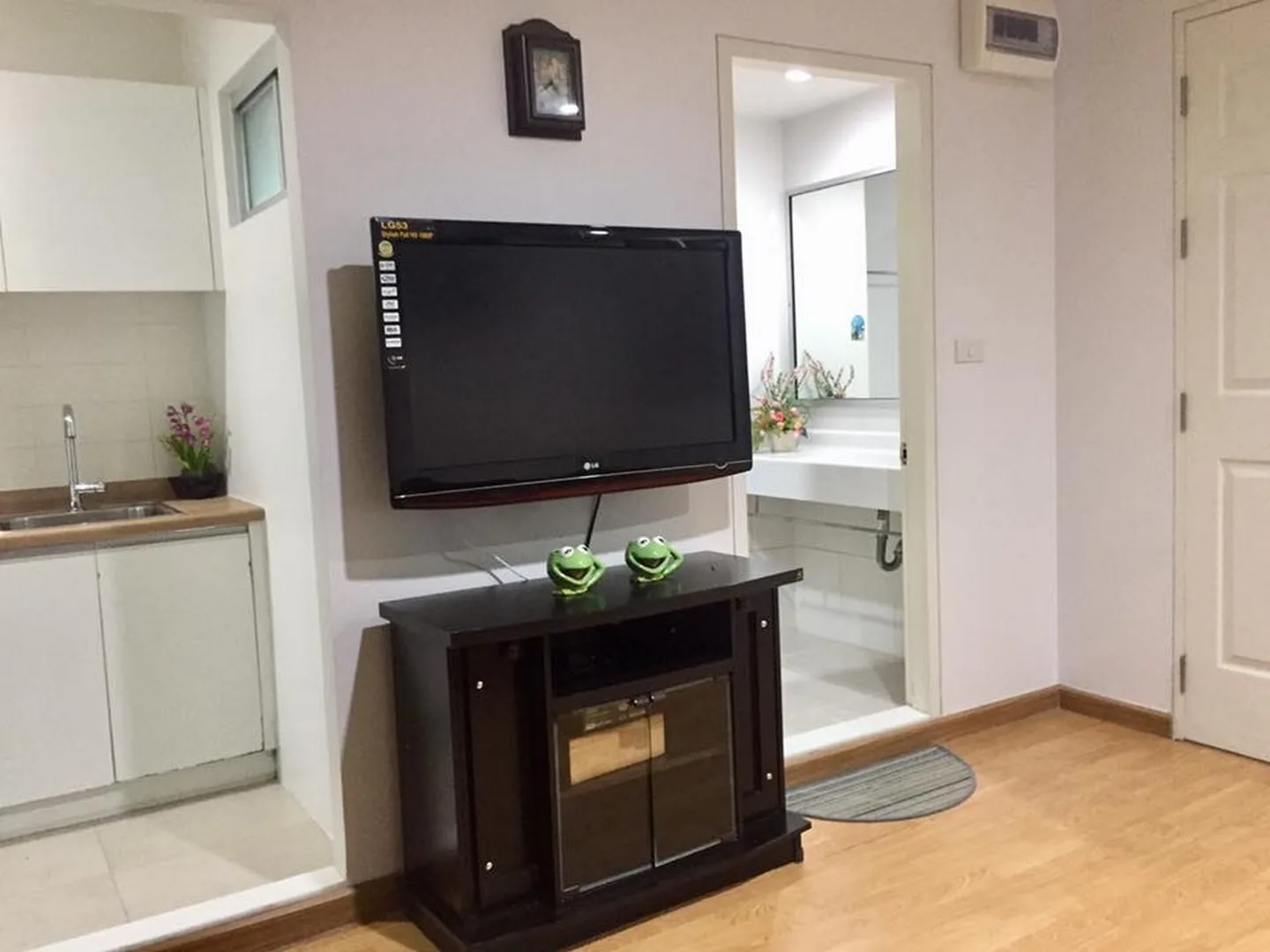 Property photos for U Delight @ Huay Kwang Station