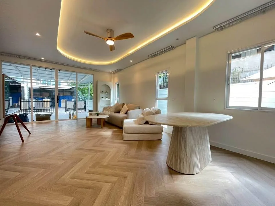 Property photos for Lumpini Town Place Ratchayothin ??? Sena