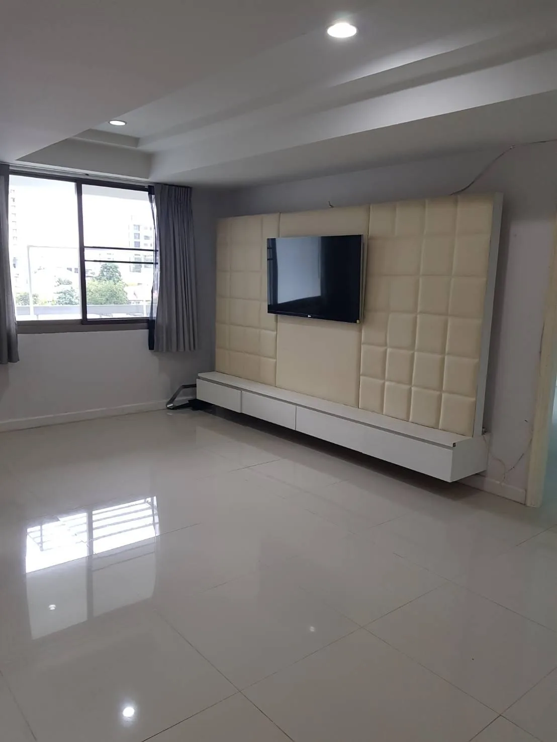 Property photos for Royal Castle