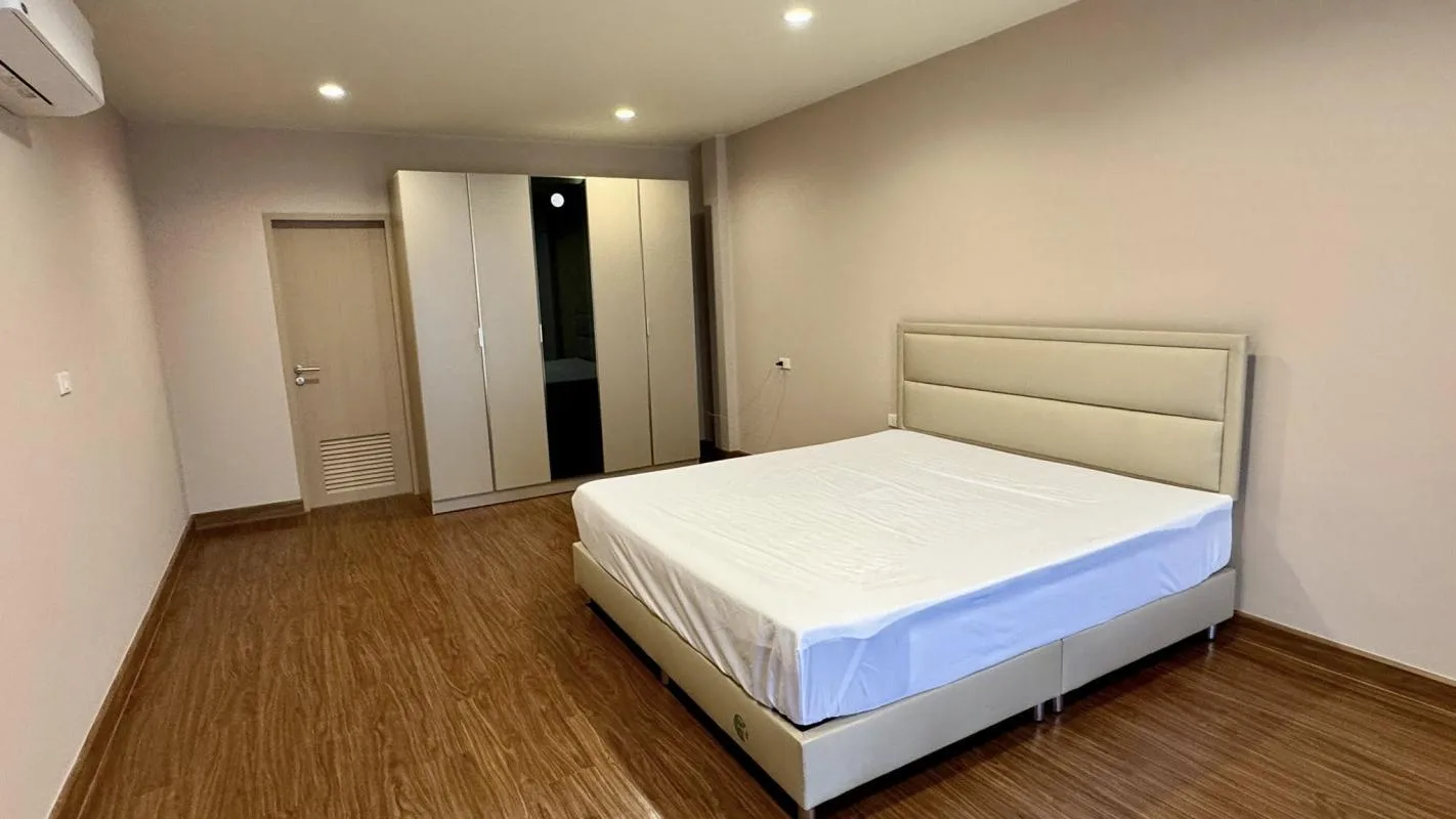 Property photos for Plume Watcharaphon - Ekkamai