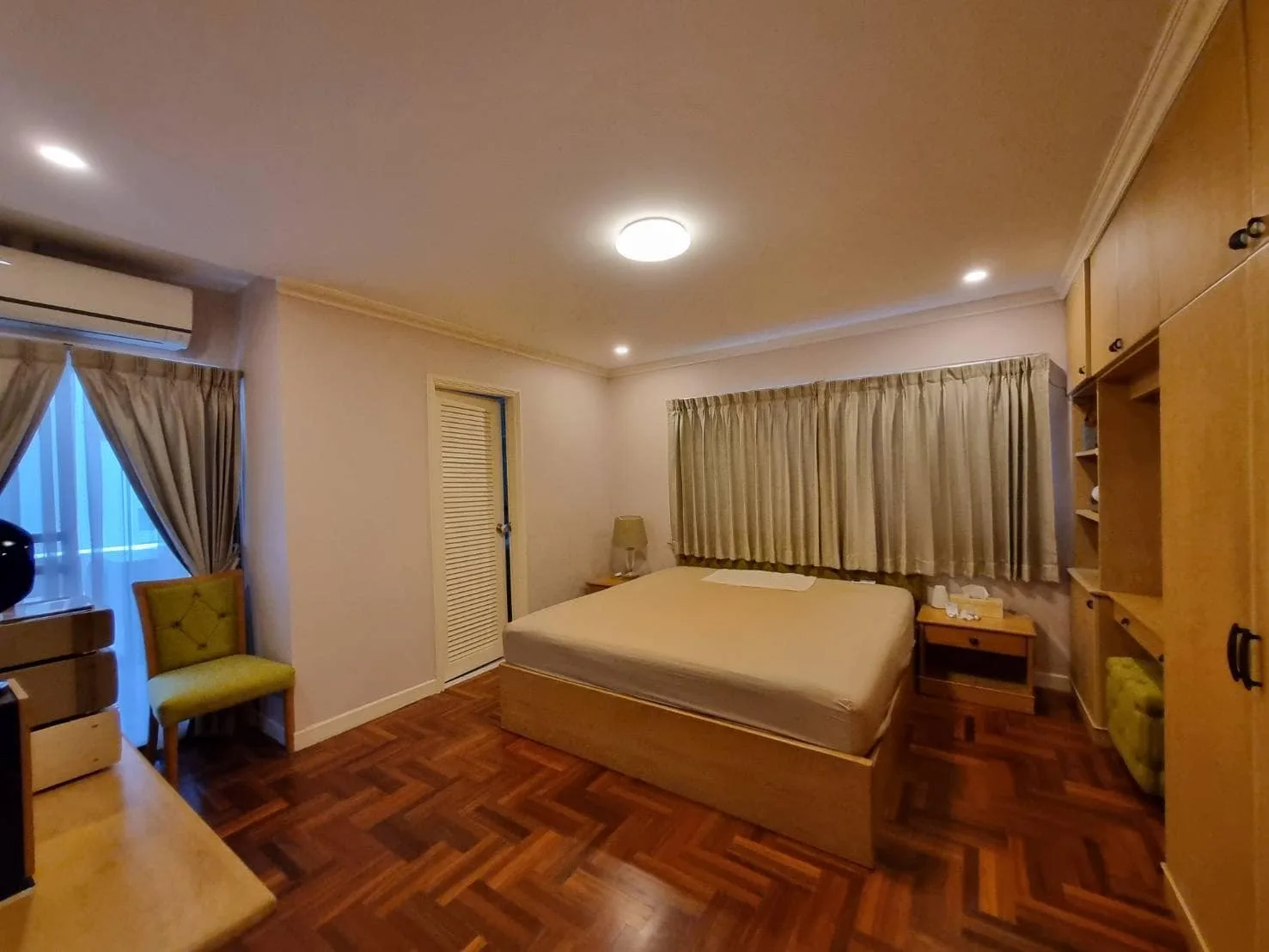 Property photos for Rin House