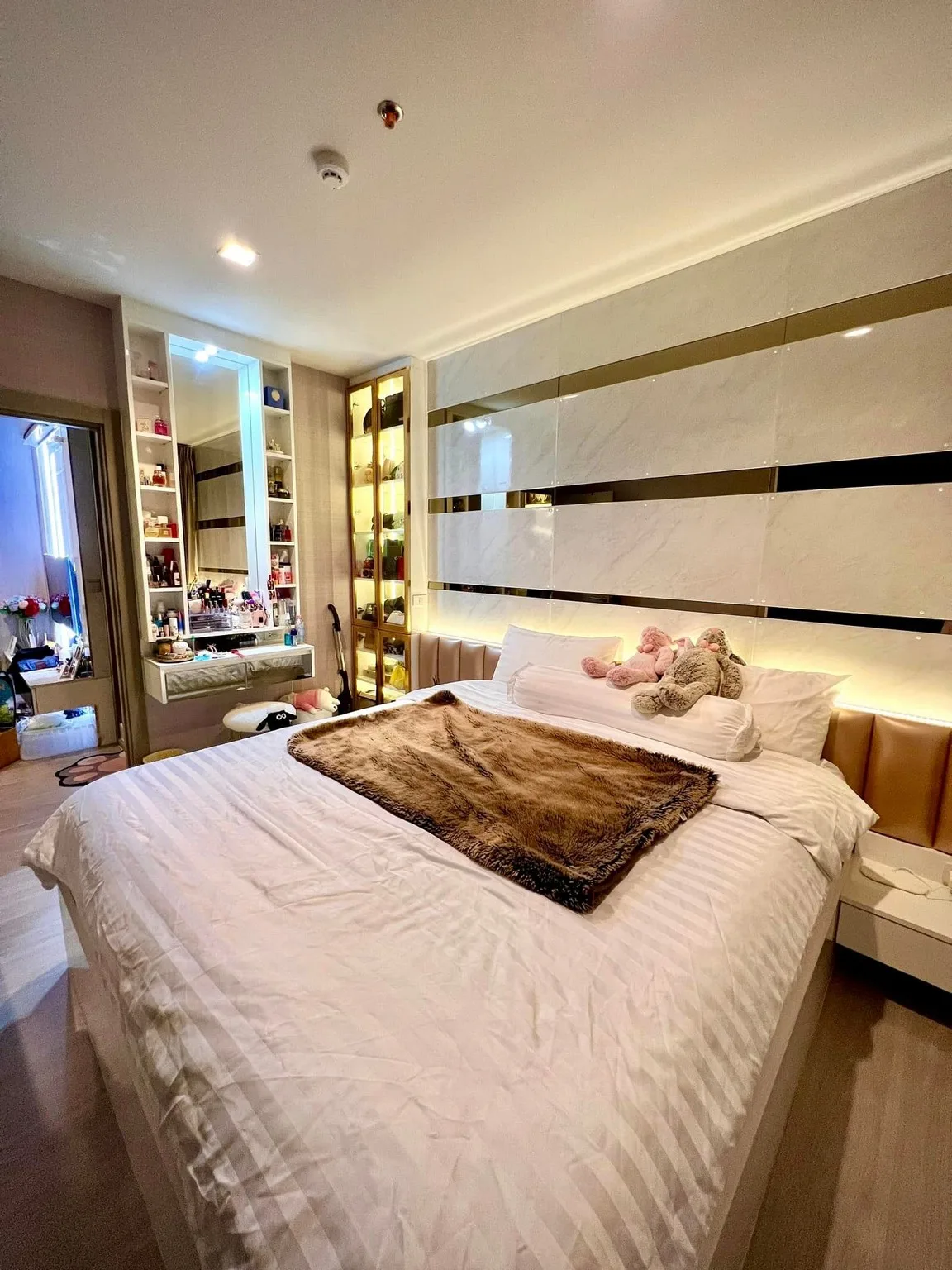 Property photos for LIFE Asoke - Rama 9