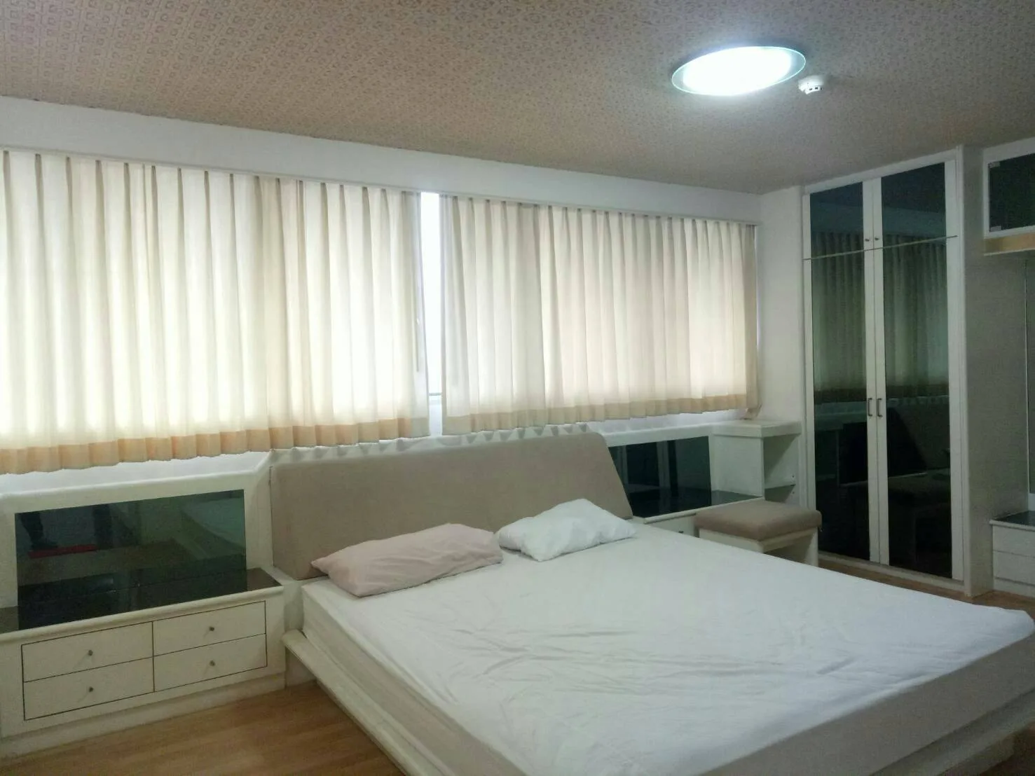 Property photos for Tai Ping Towers