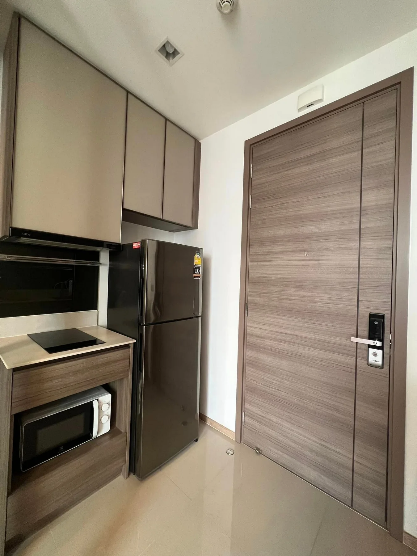 Property photos for THE LINE Phahol - Pradipat