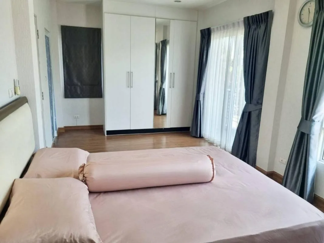 Property photos for The Centro Watcharapol