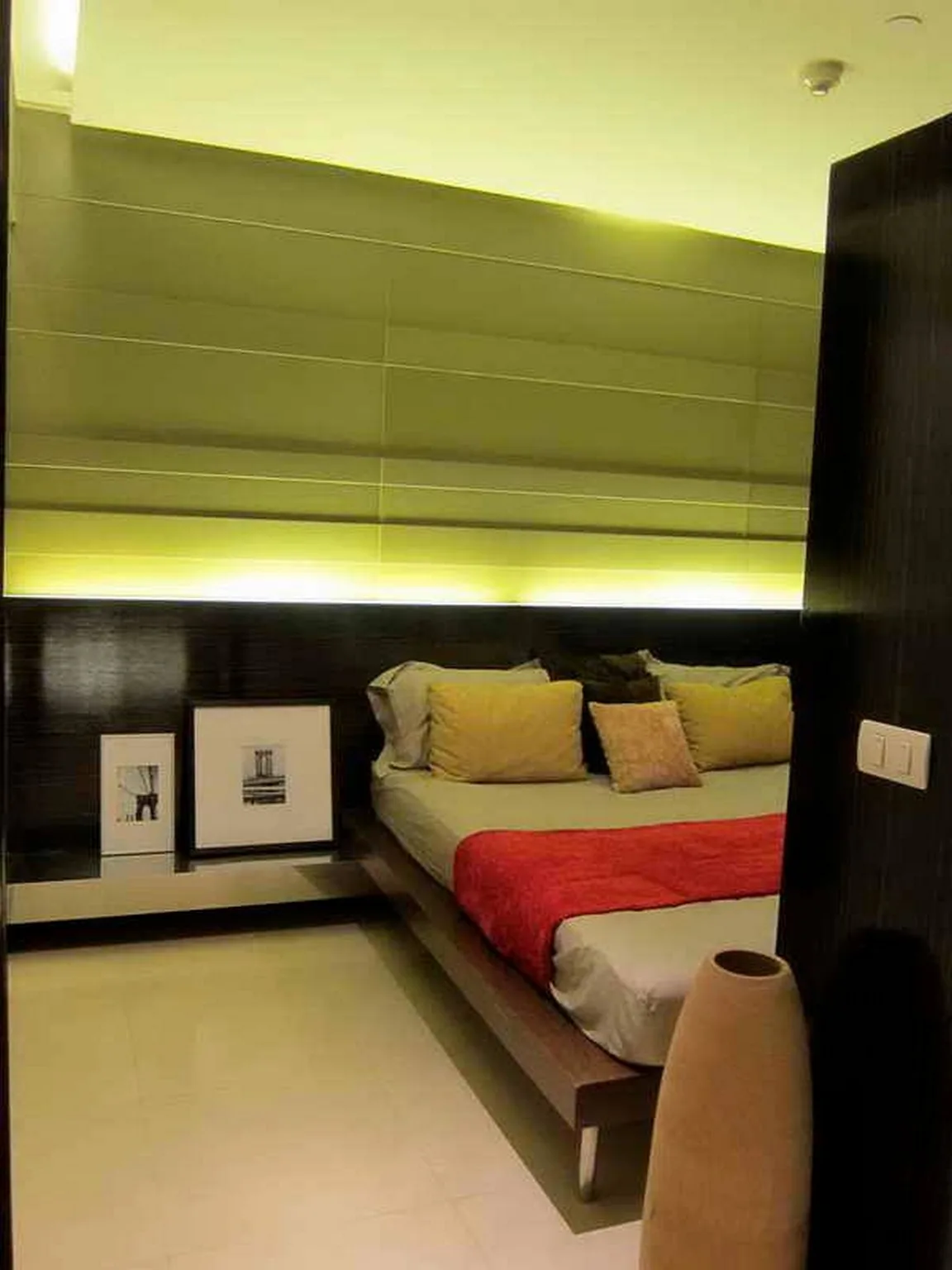 Property photos for MANHATTAN CHIDLOM
