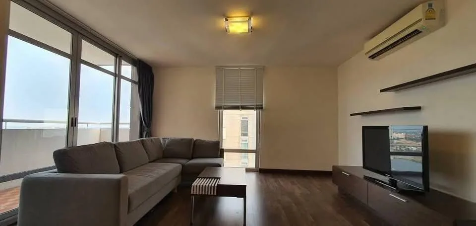 Property photos for Lakeview Geneva 3 Condominium