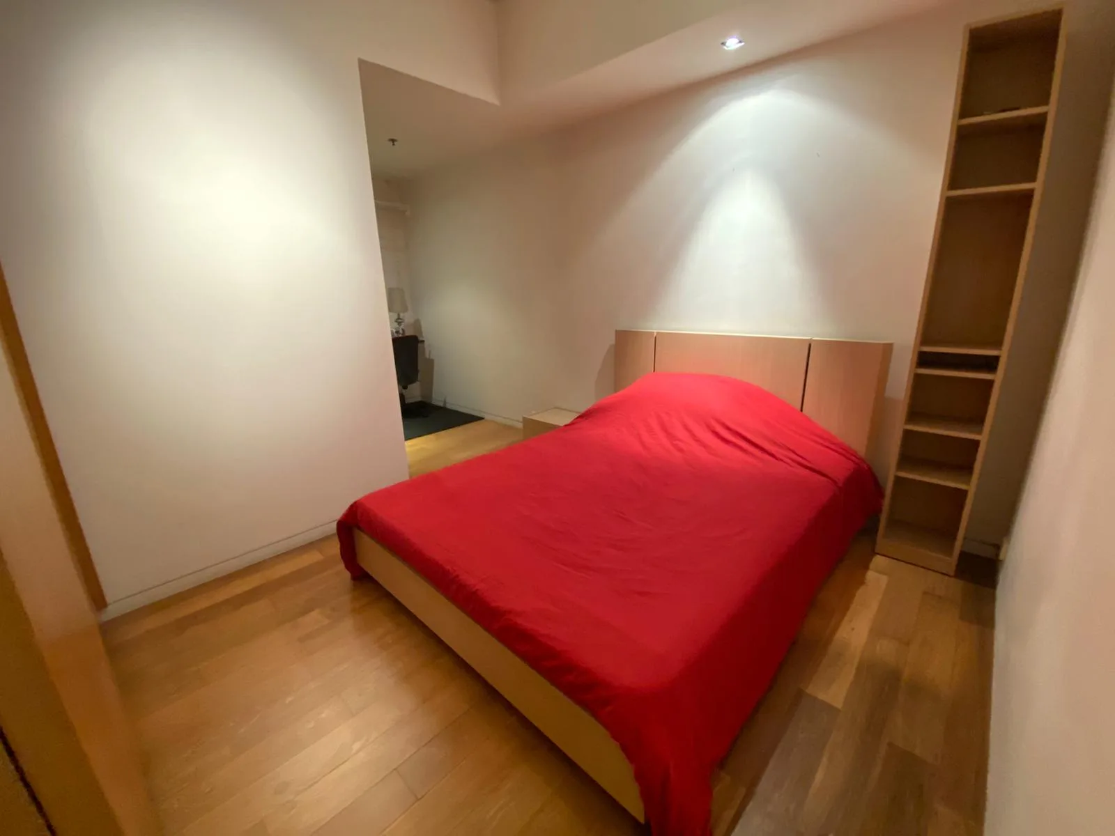Property photos for The Met