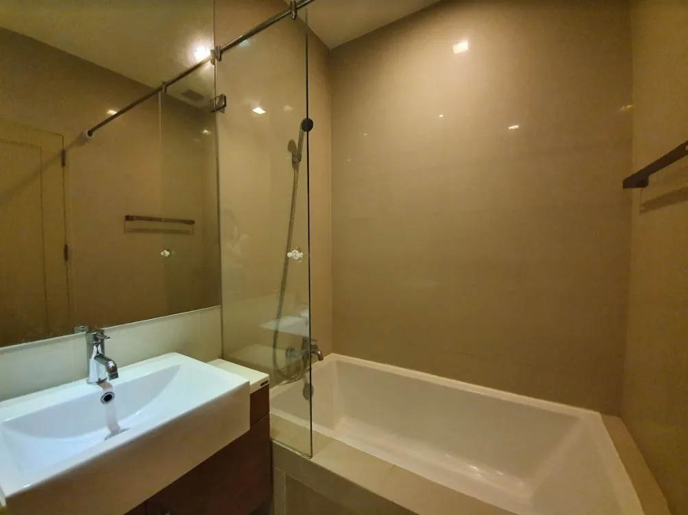 Property photos for Noble Reveal