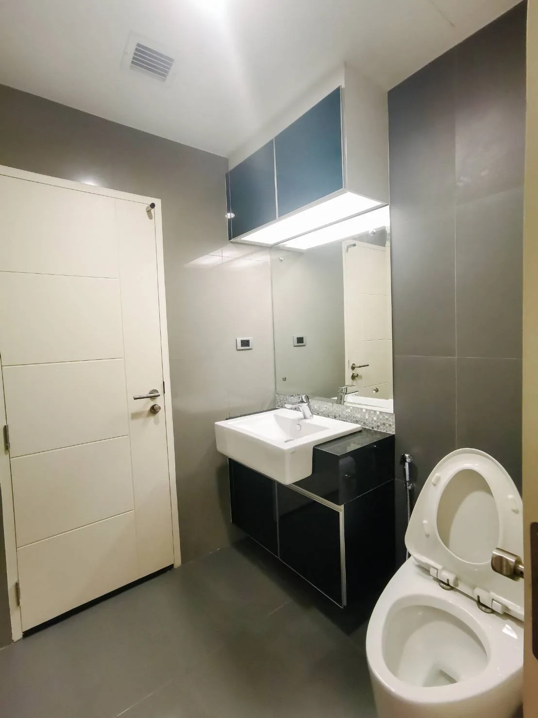 Property photos for The Crest Sukhumvit 34