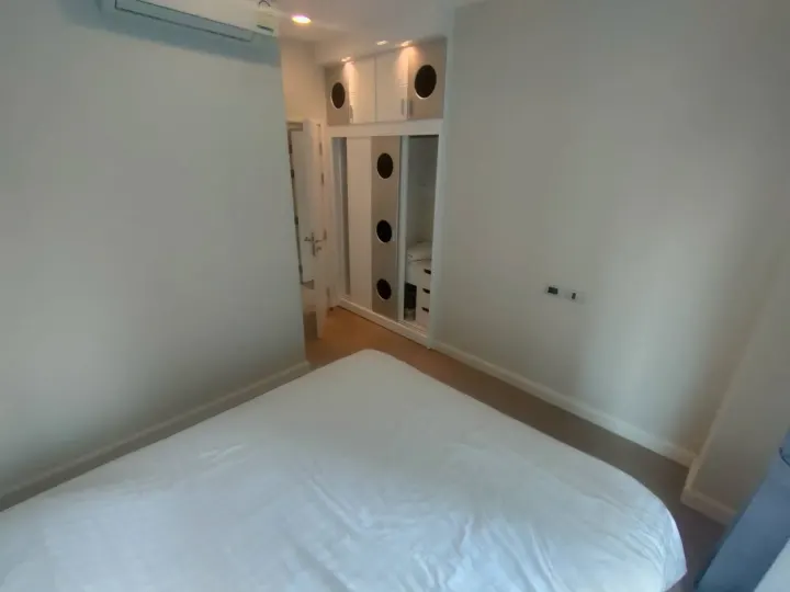 Property photos for The Crest Sukhumvit 34