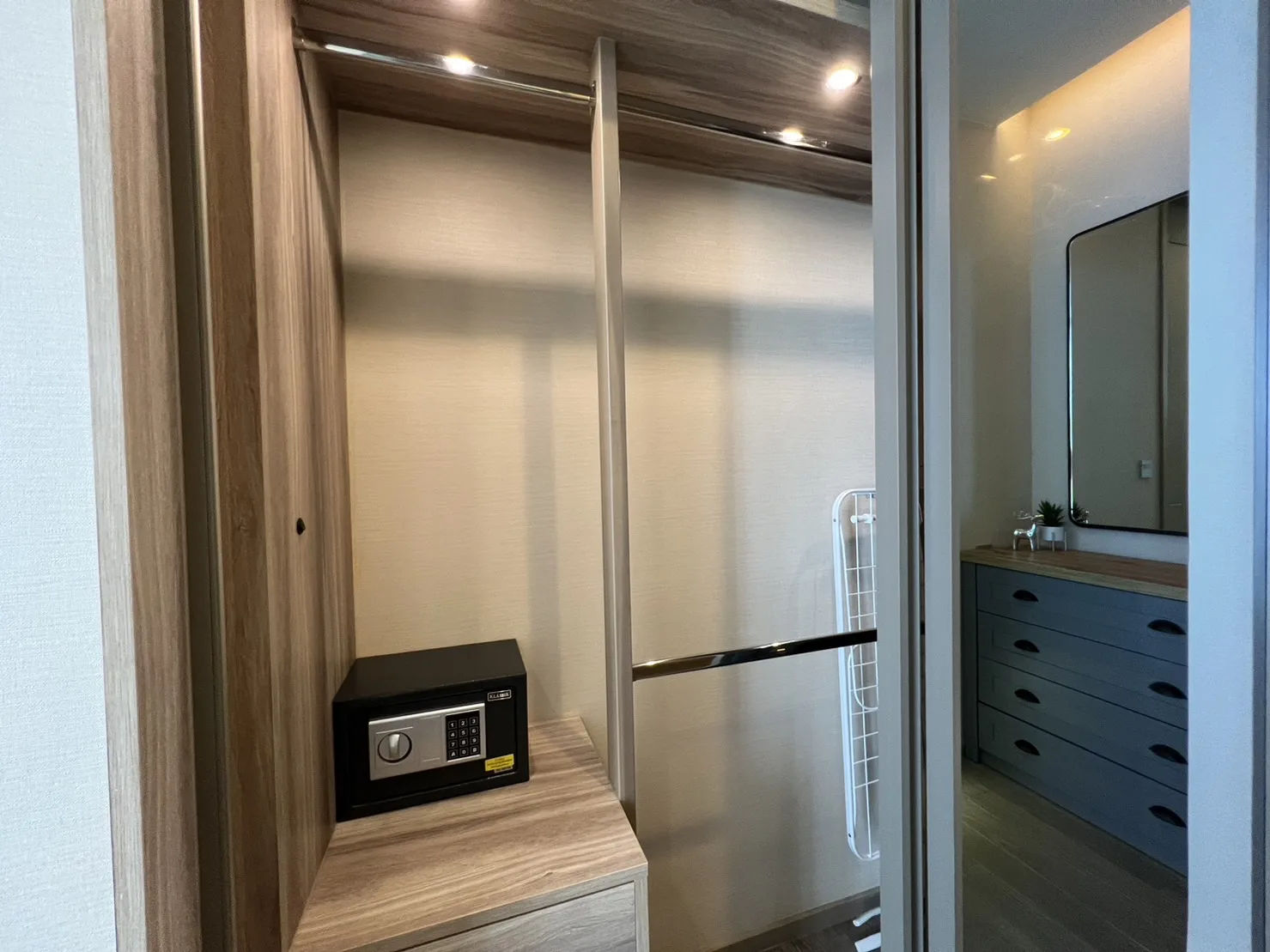 Property photos for The Esse Asoke