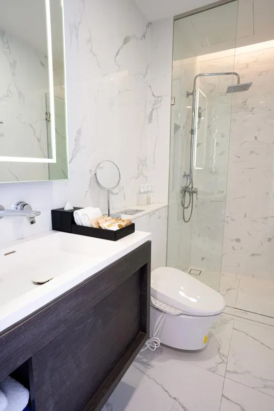 Property photos for Siamese Exclusive Queens