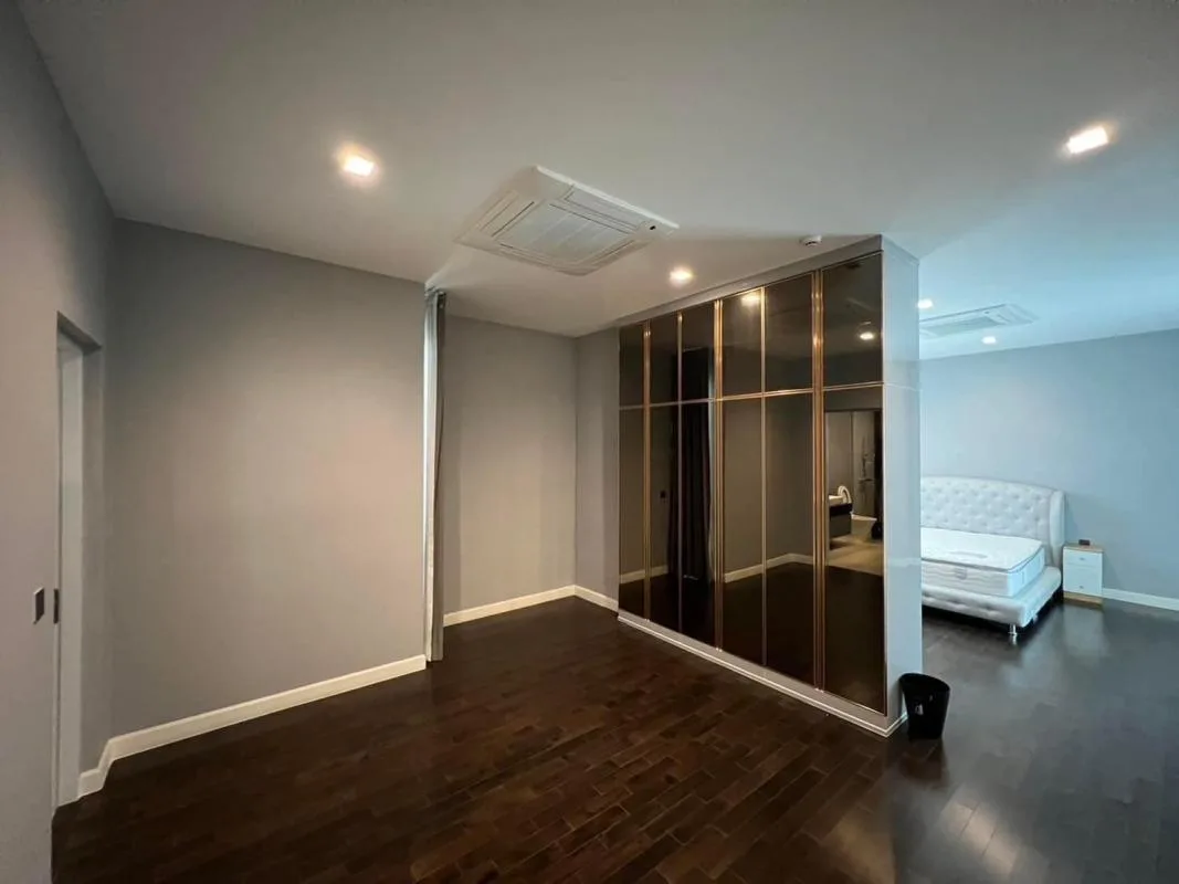 Property photos for The Gentry Phatthanakan