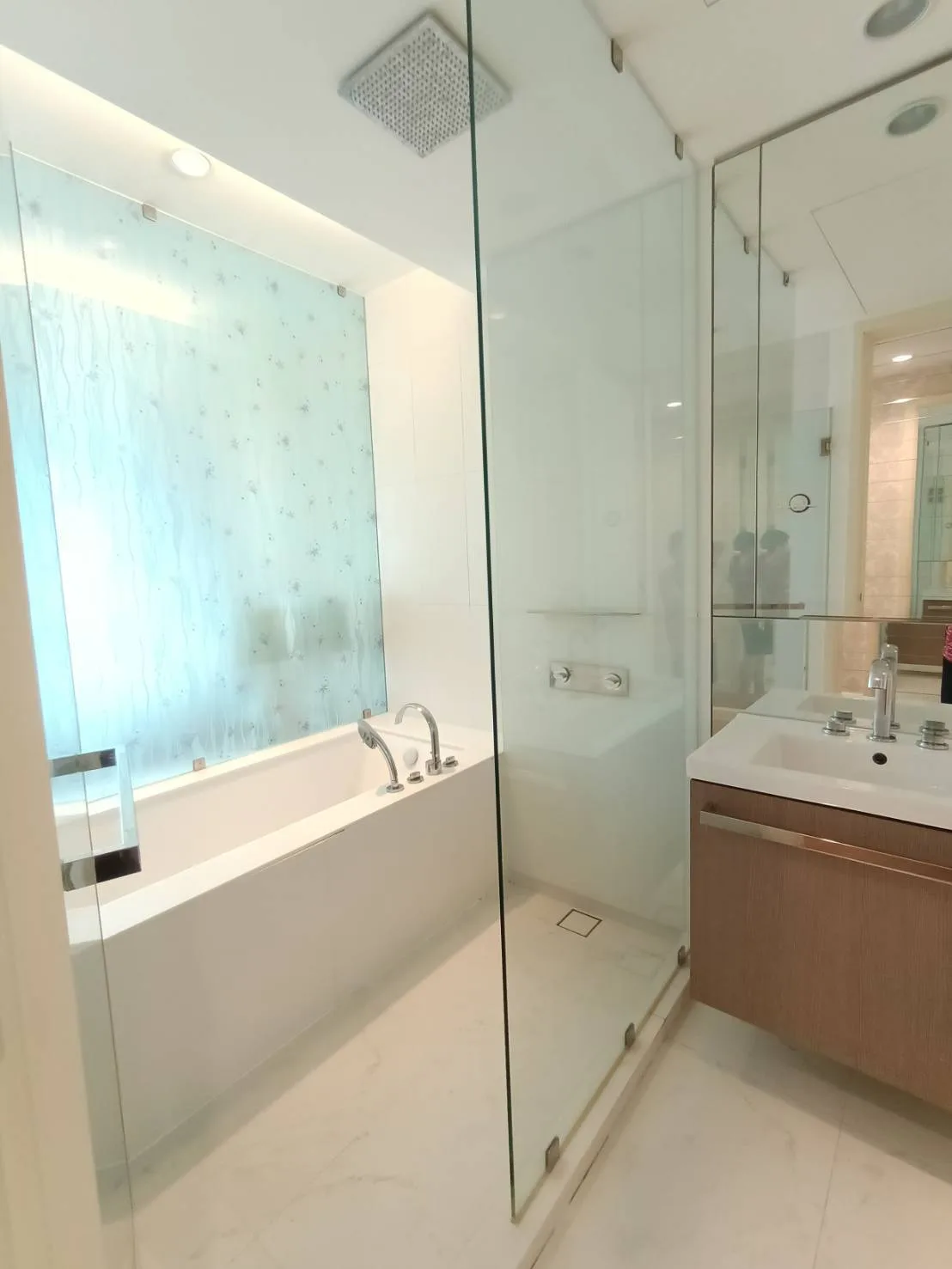 Property photos for 185 Rajadamri