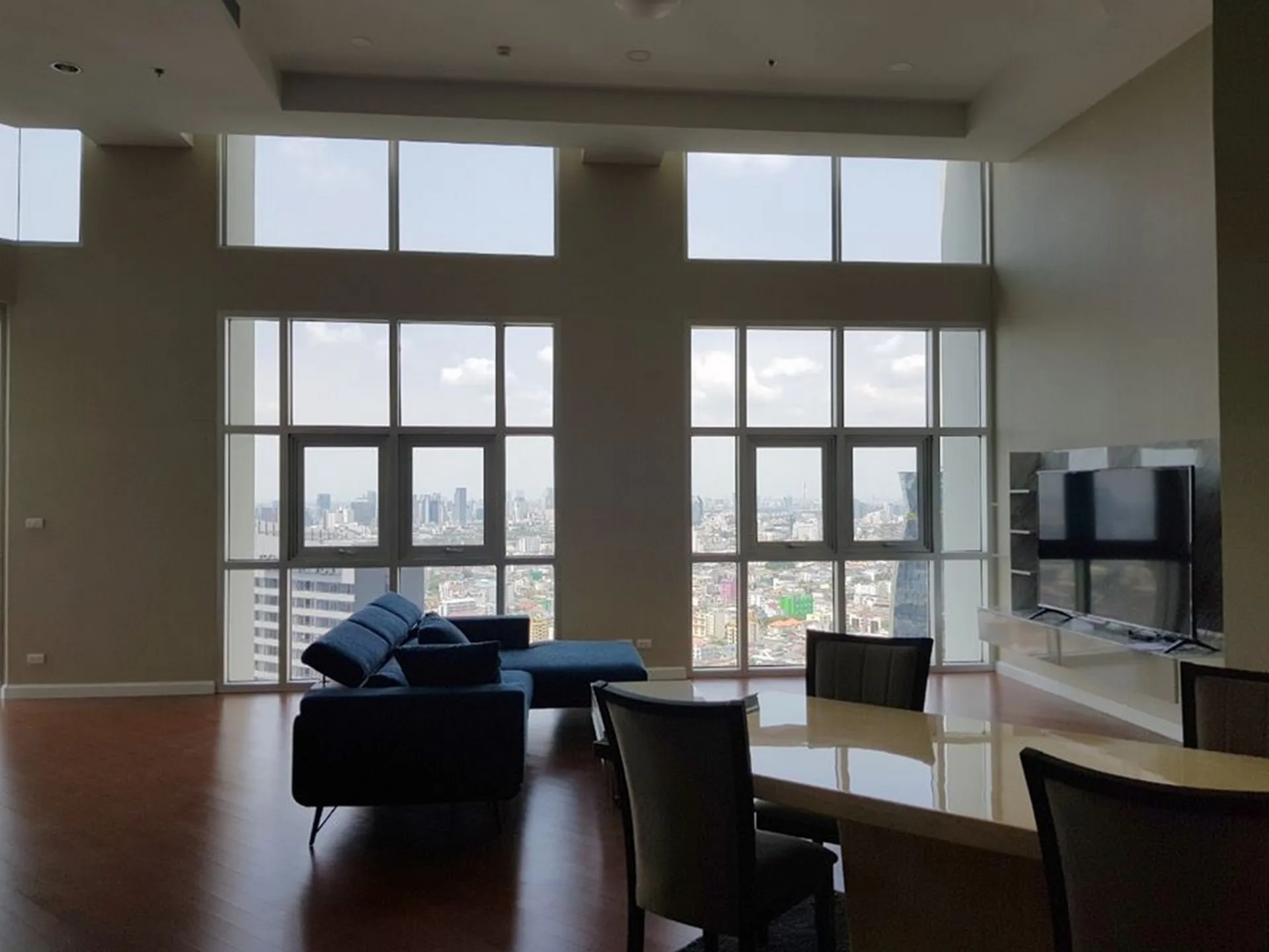 Property photos for Belle Grand Rama 9