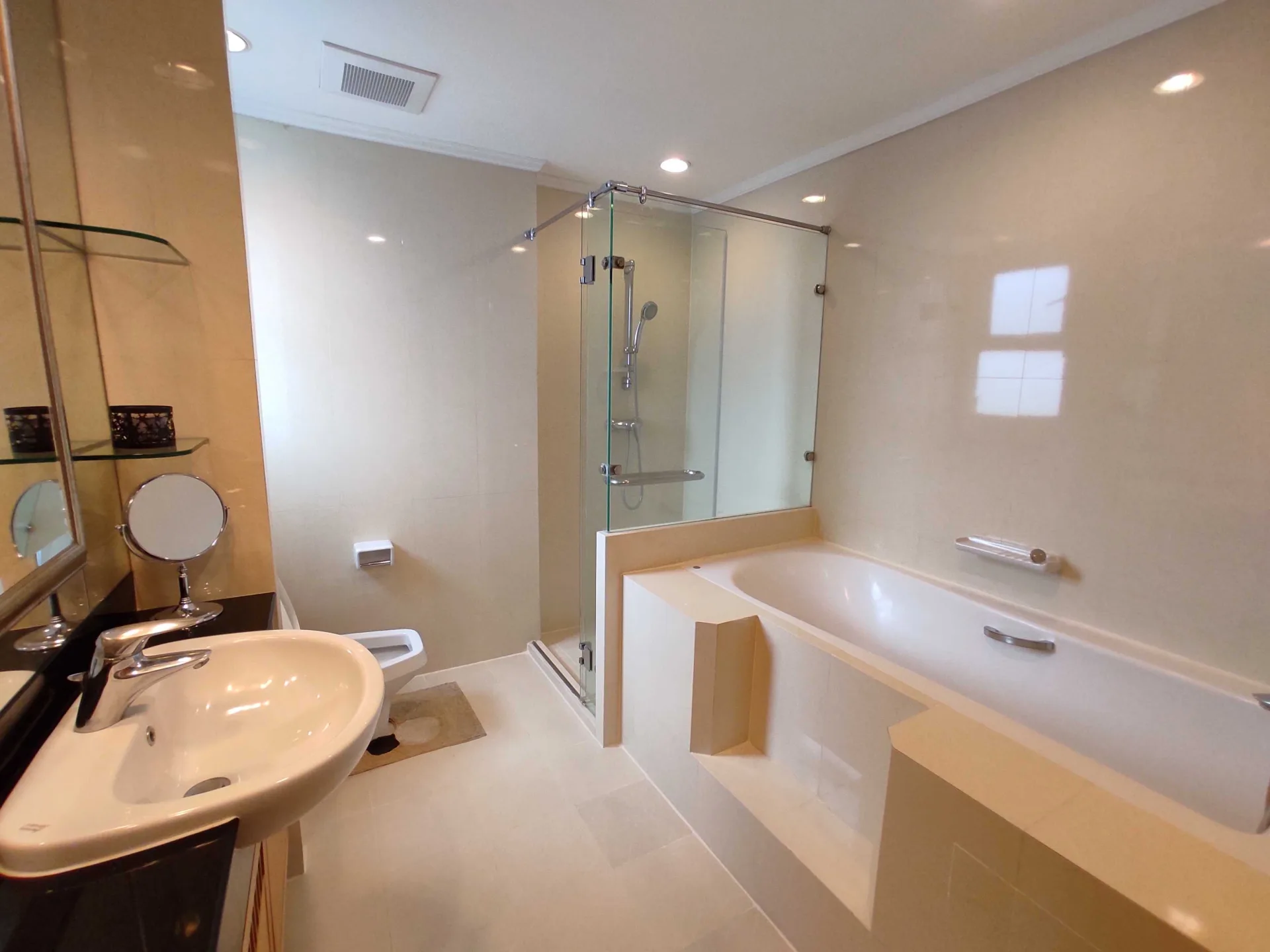 Property photos for GM Height