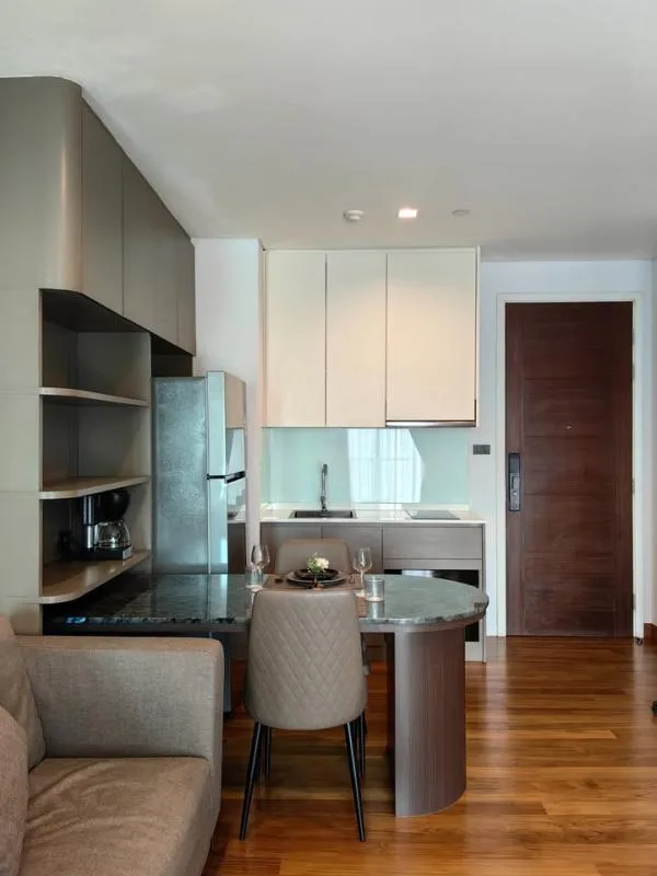 Property photos for Ivy Thonglor