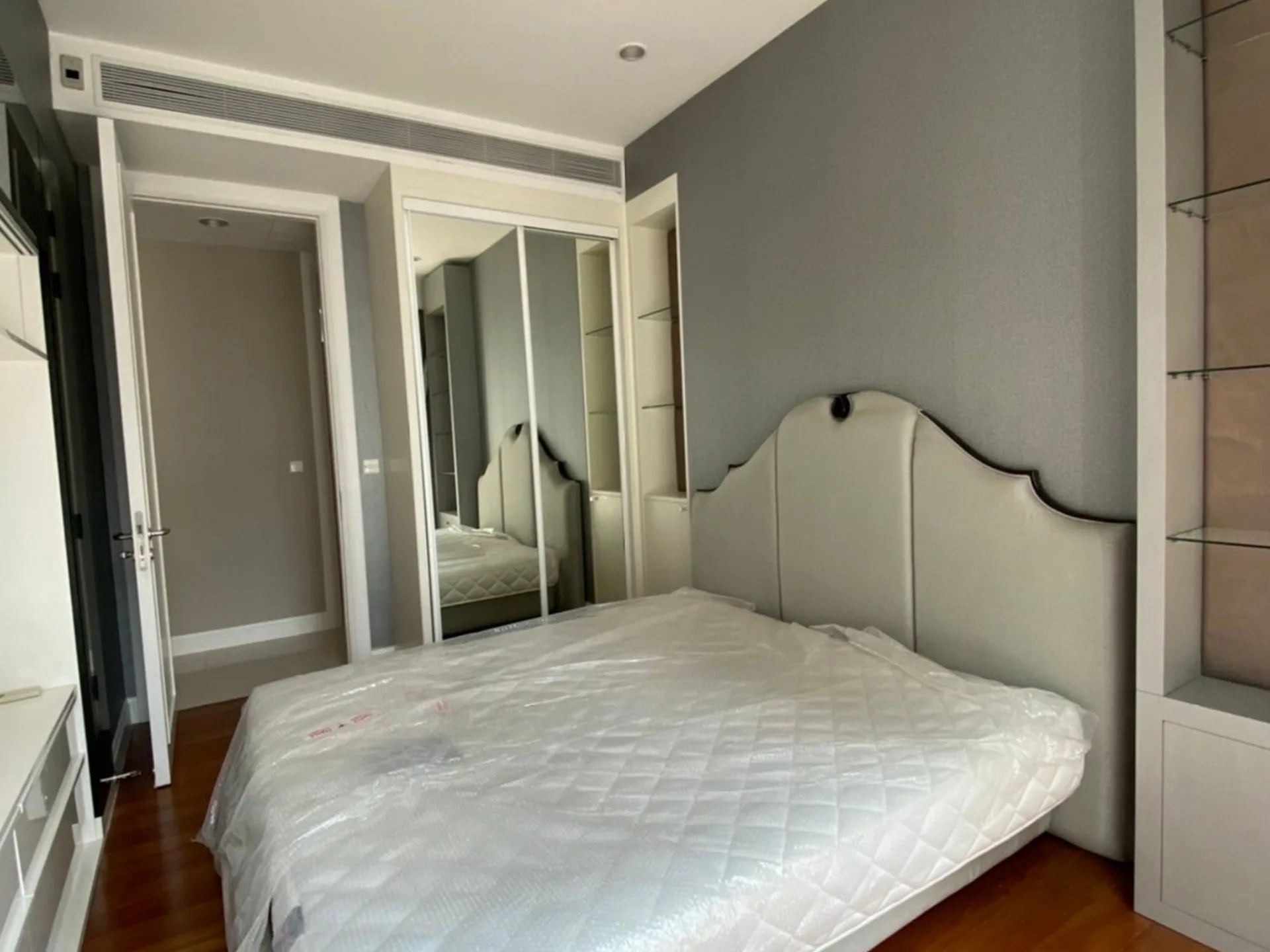 Property photos for Q Langsuan
