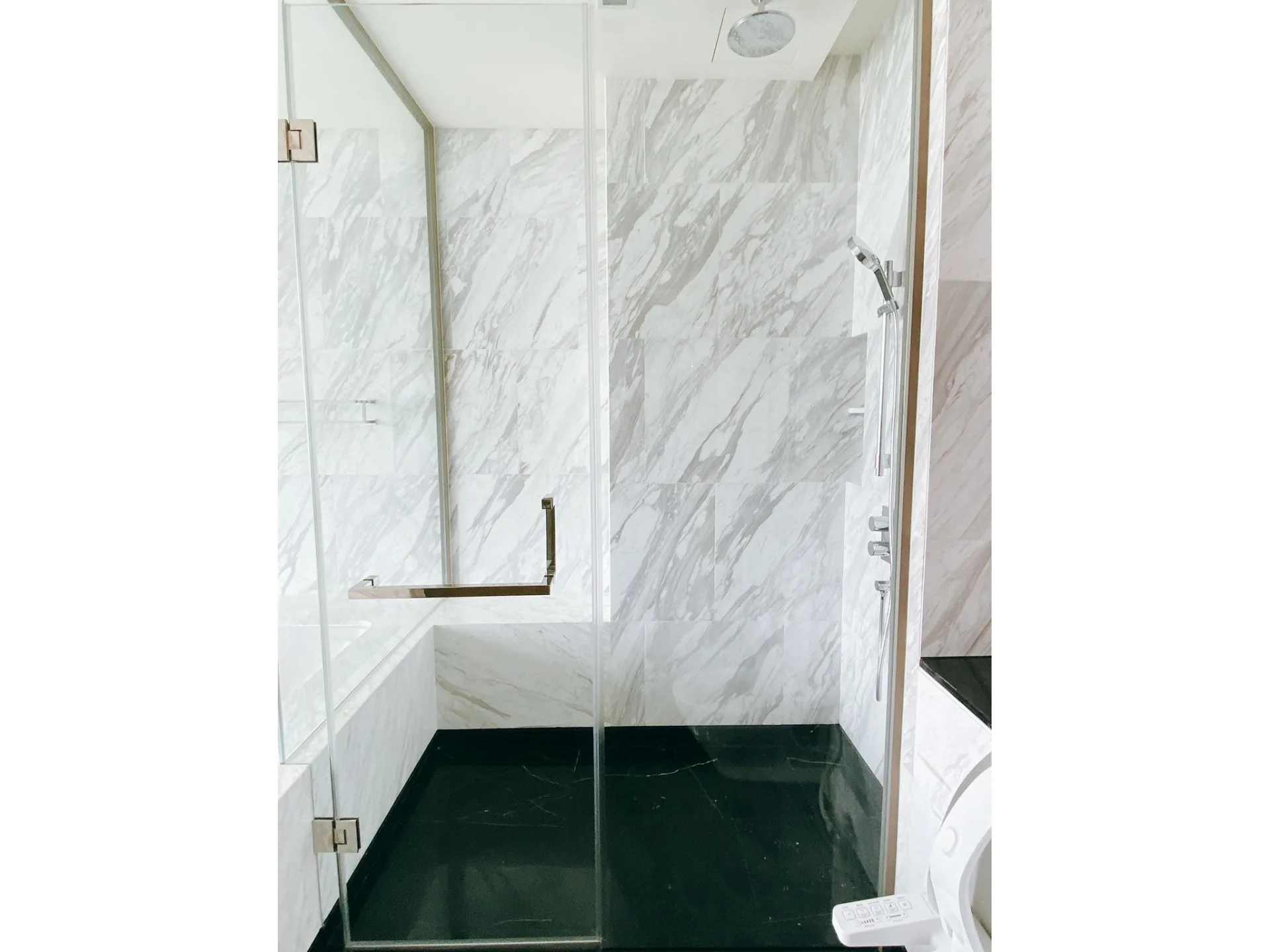Property photos for Saladaeng One