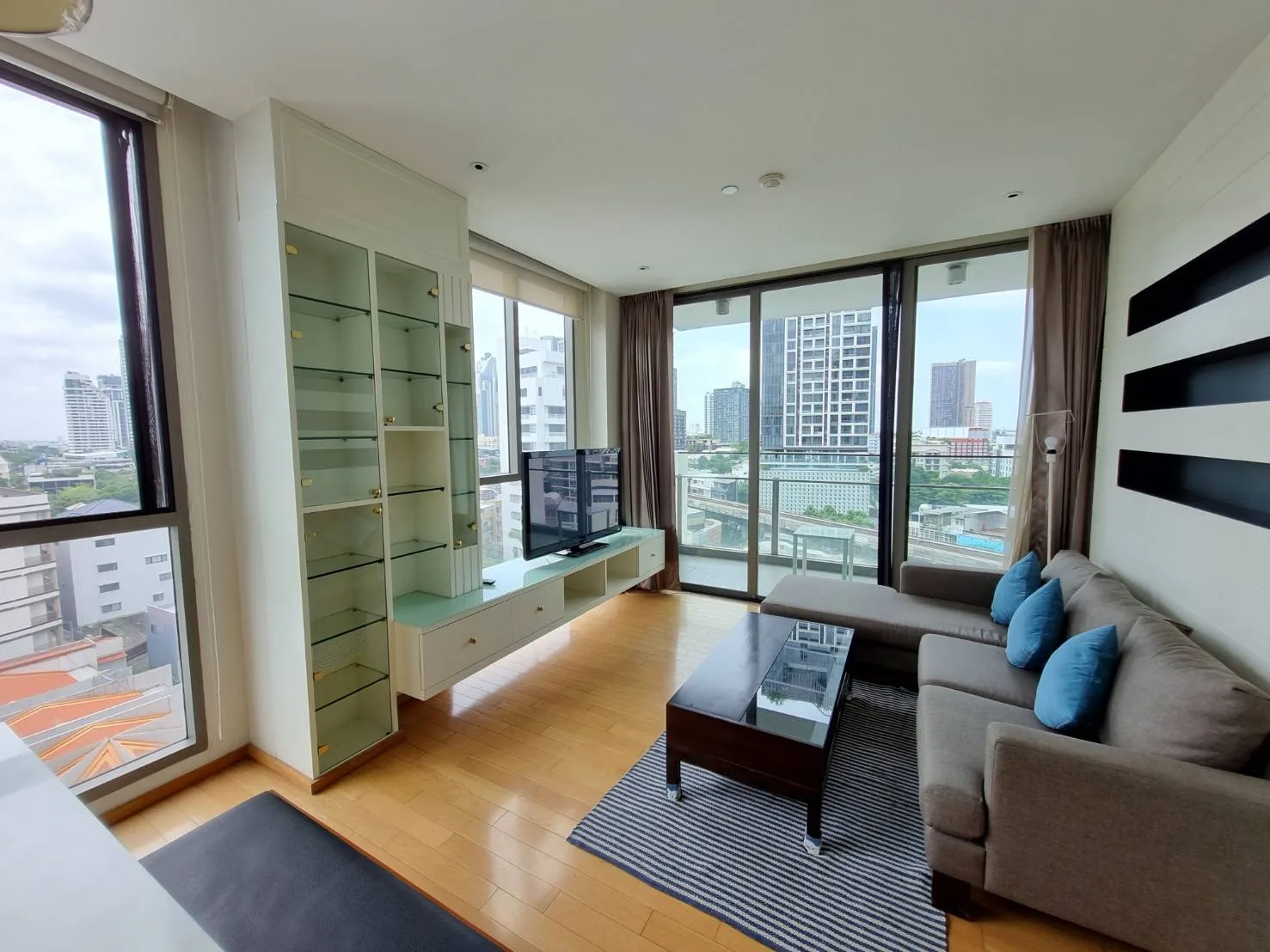 Property photos for Aequa Sukhumvit 49