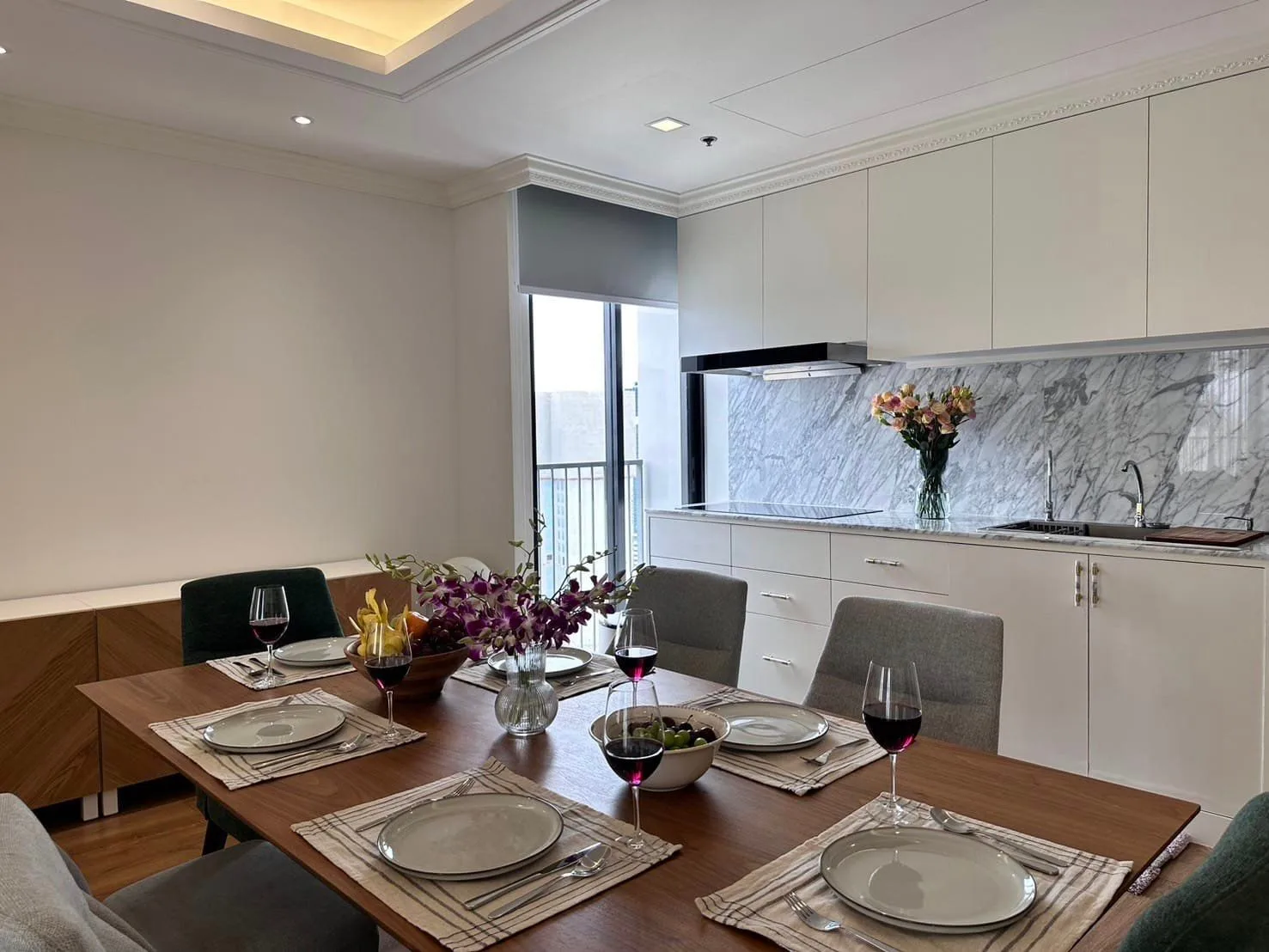 Property photos for Noble BE 33