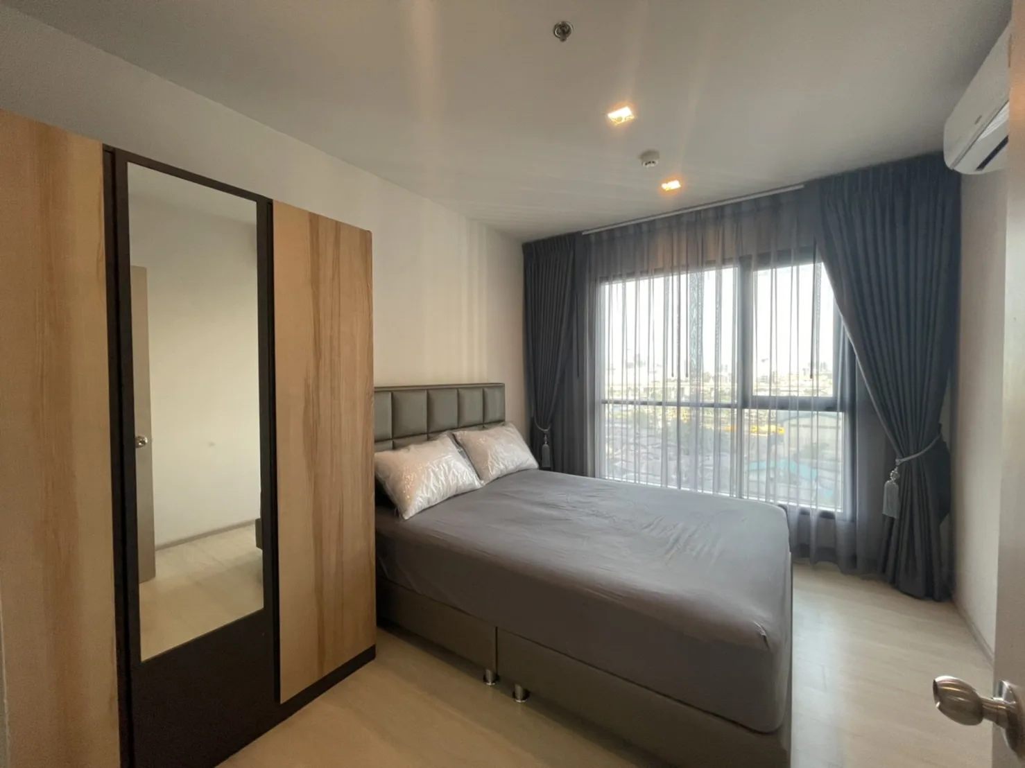 Property photos for Life Sukhumvit 48