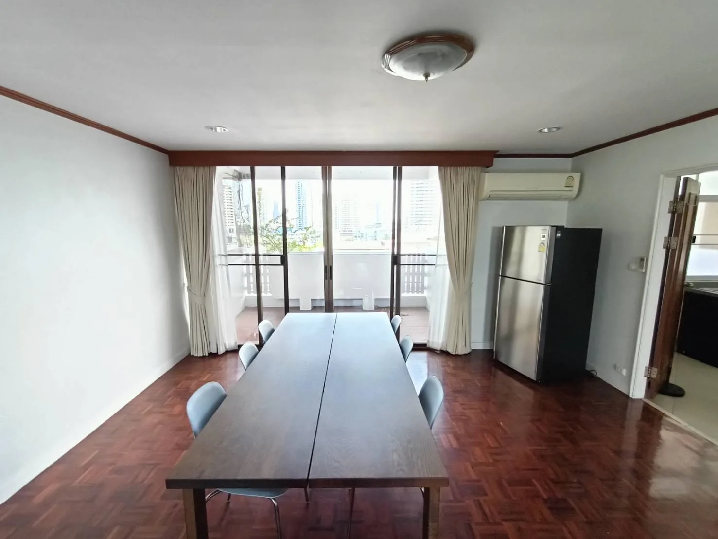Property photos for Tongtip Mansion
