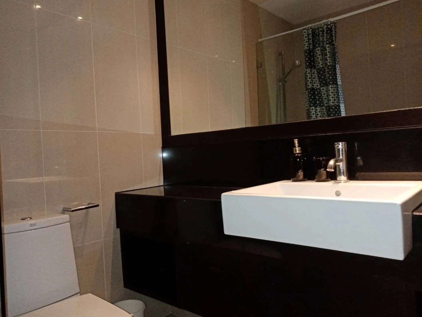 Property photos for Sathorn Gardens