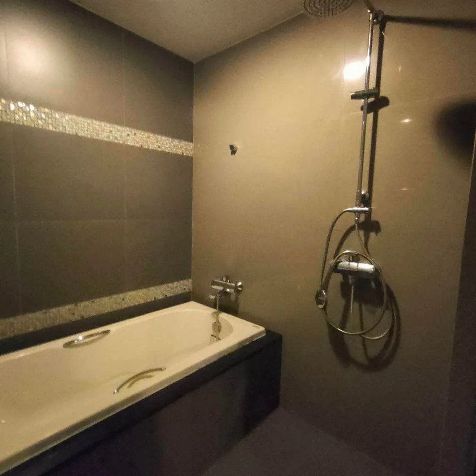 Property photos for The Crest Sukhumvit 34