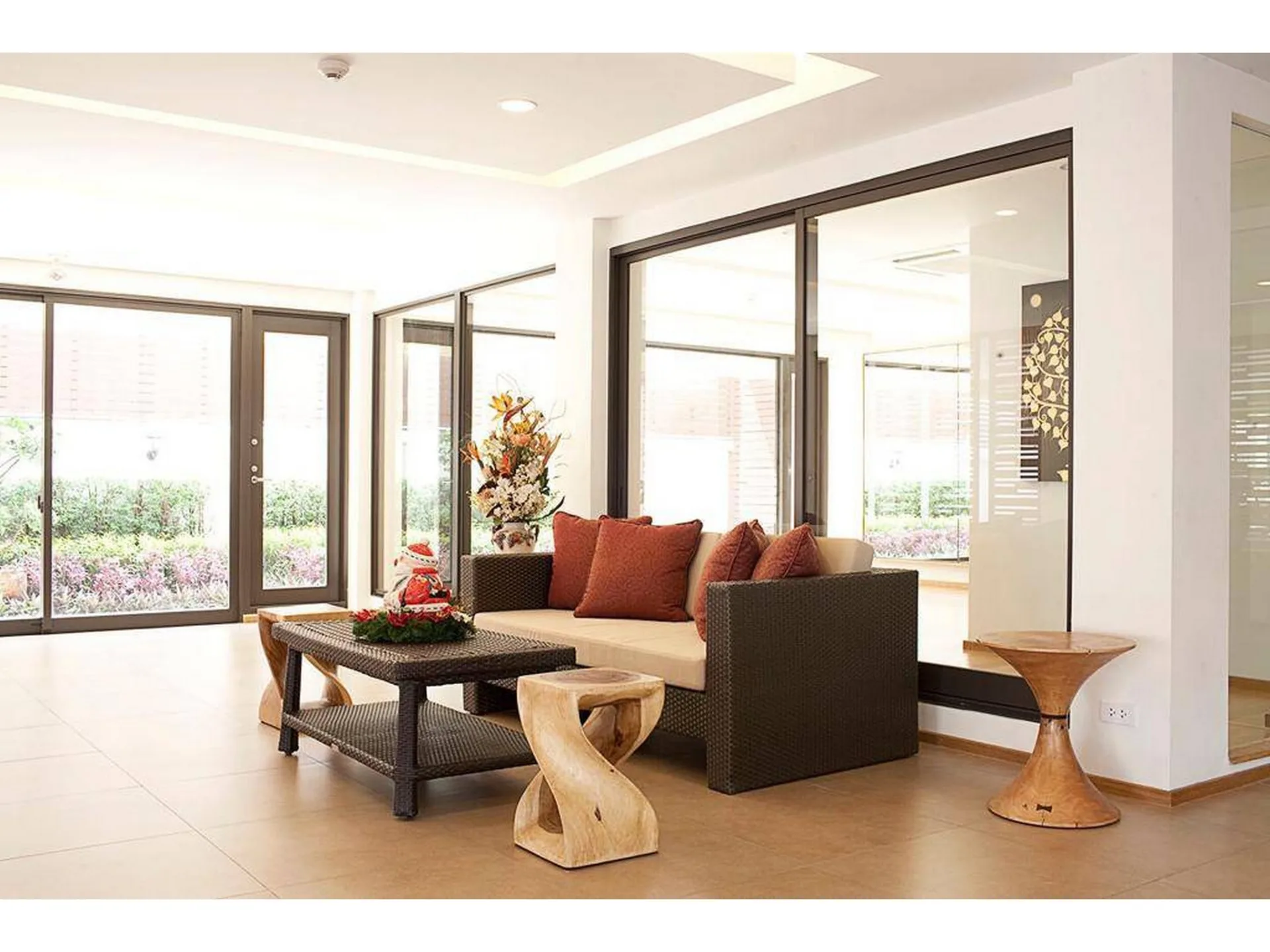 Property photos for Casa Langsuan