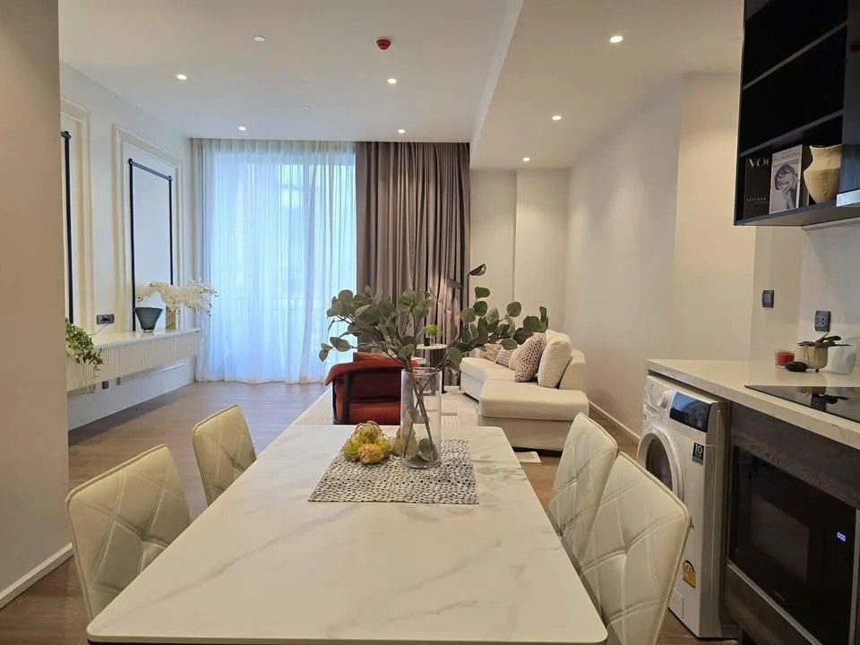Property photos for Muniq Langsuan