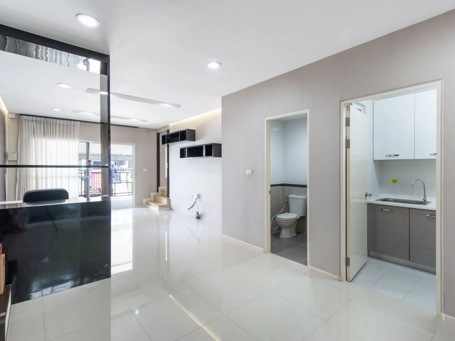 Property photos for Baan Klang Muang Sukhumvit 77