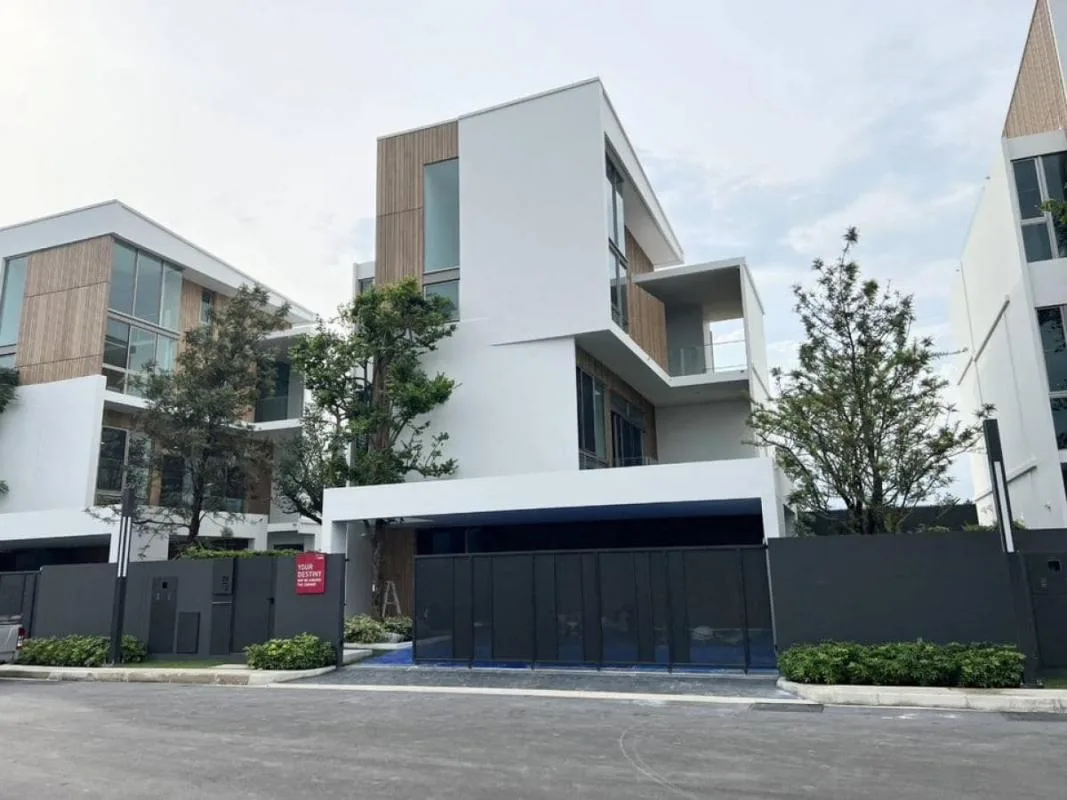 Property photos for Vive Rama 9