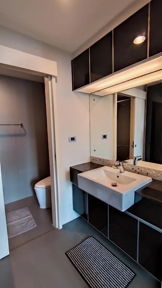 Property photos for The Crest Sukhumvit 34