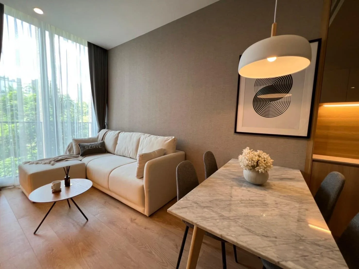 Property photos for Noble BE19