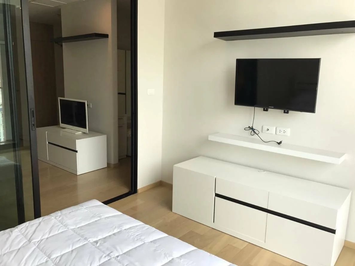 Property photos for Noble ReD