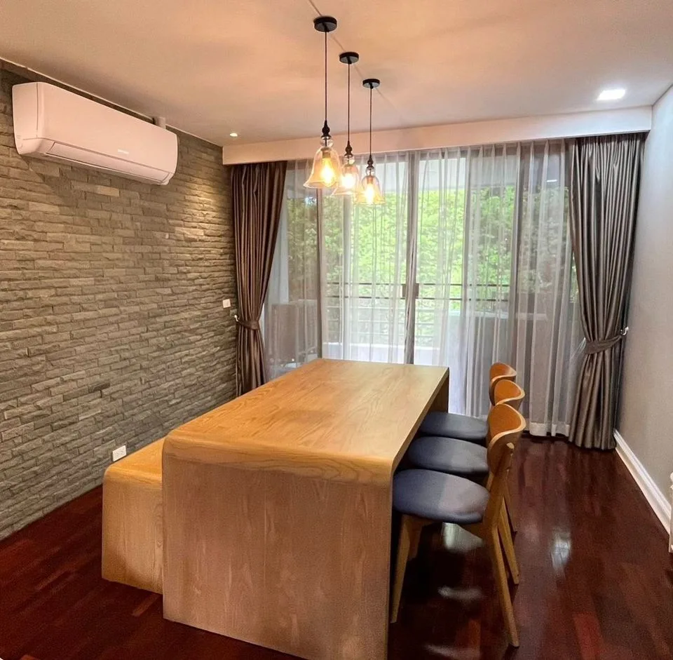 Property photos for Yen Akard Garden