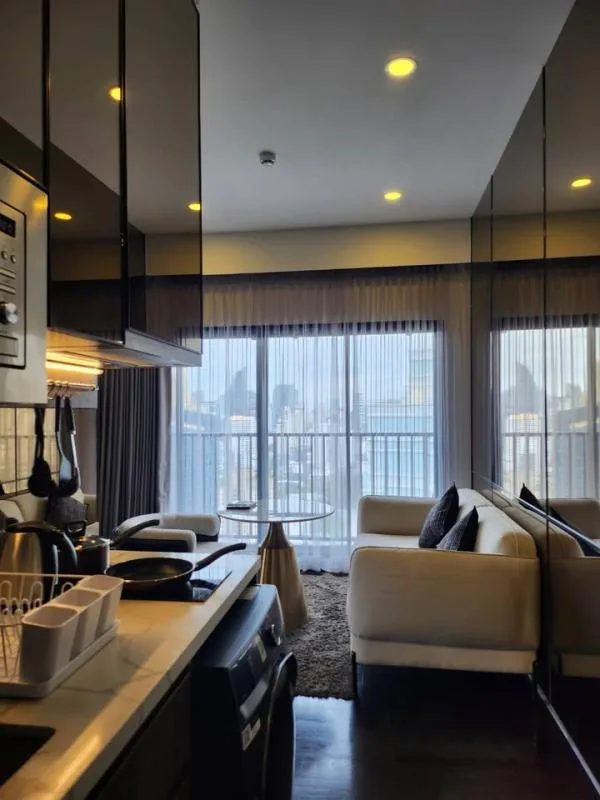 Property photos for Park Origin Thonglor