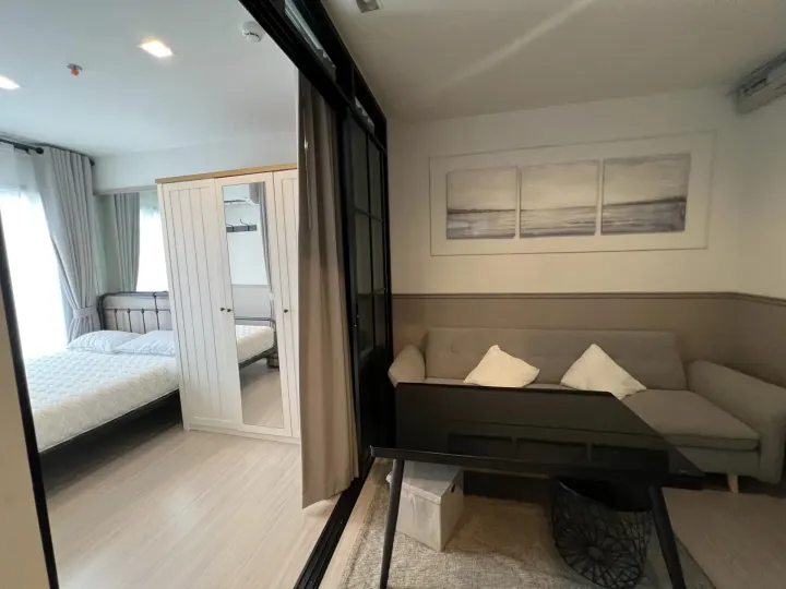 Property photos for Life Asoke Hype