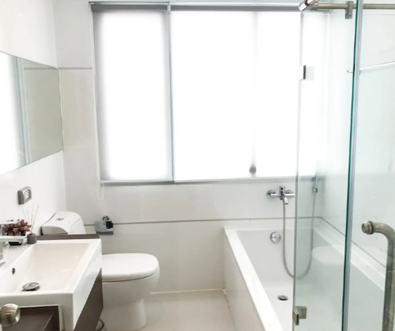 Property photos for Thru Thonglor