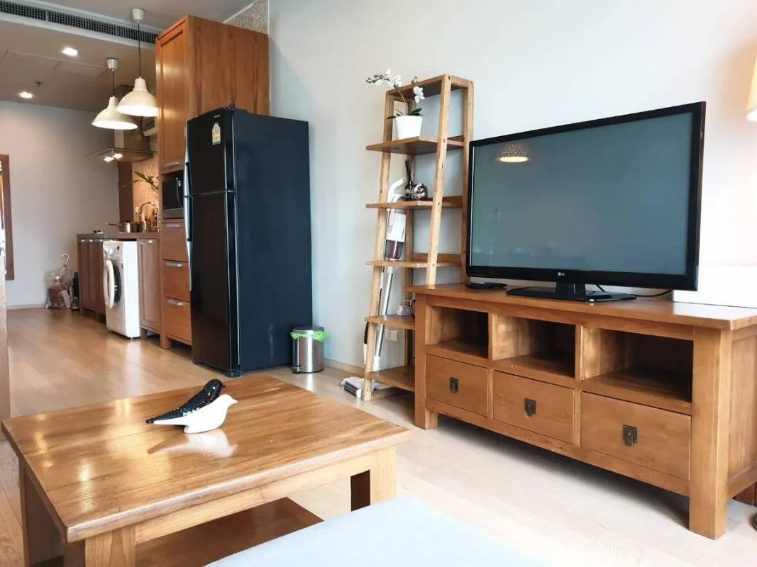 Property photos for Noble Refine