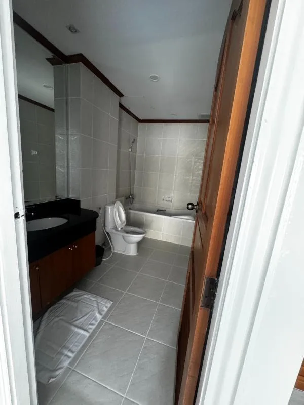Property photos for Chaidee Mansion