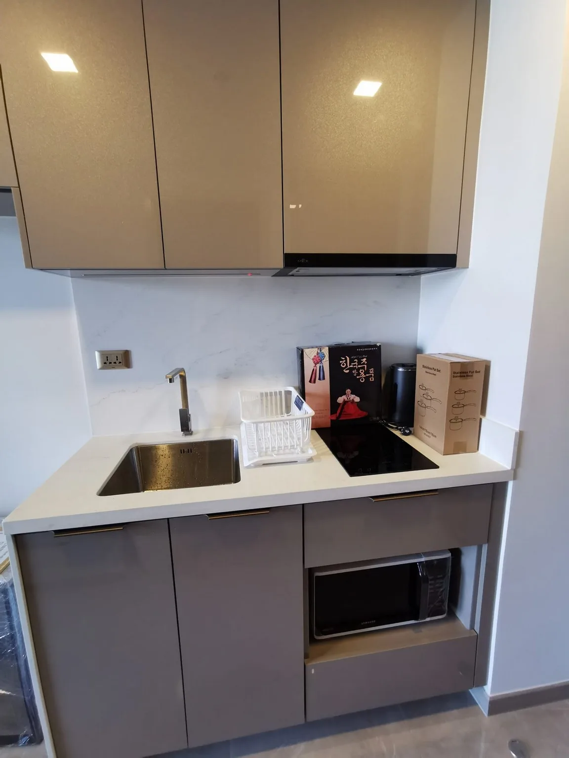 Property photos for One 9 Five Asoke - Rama 9