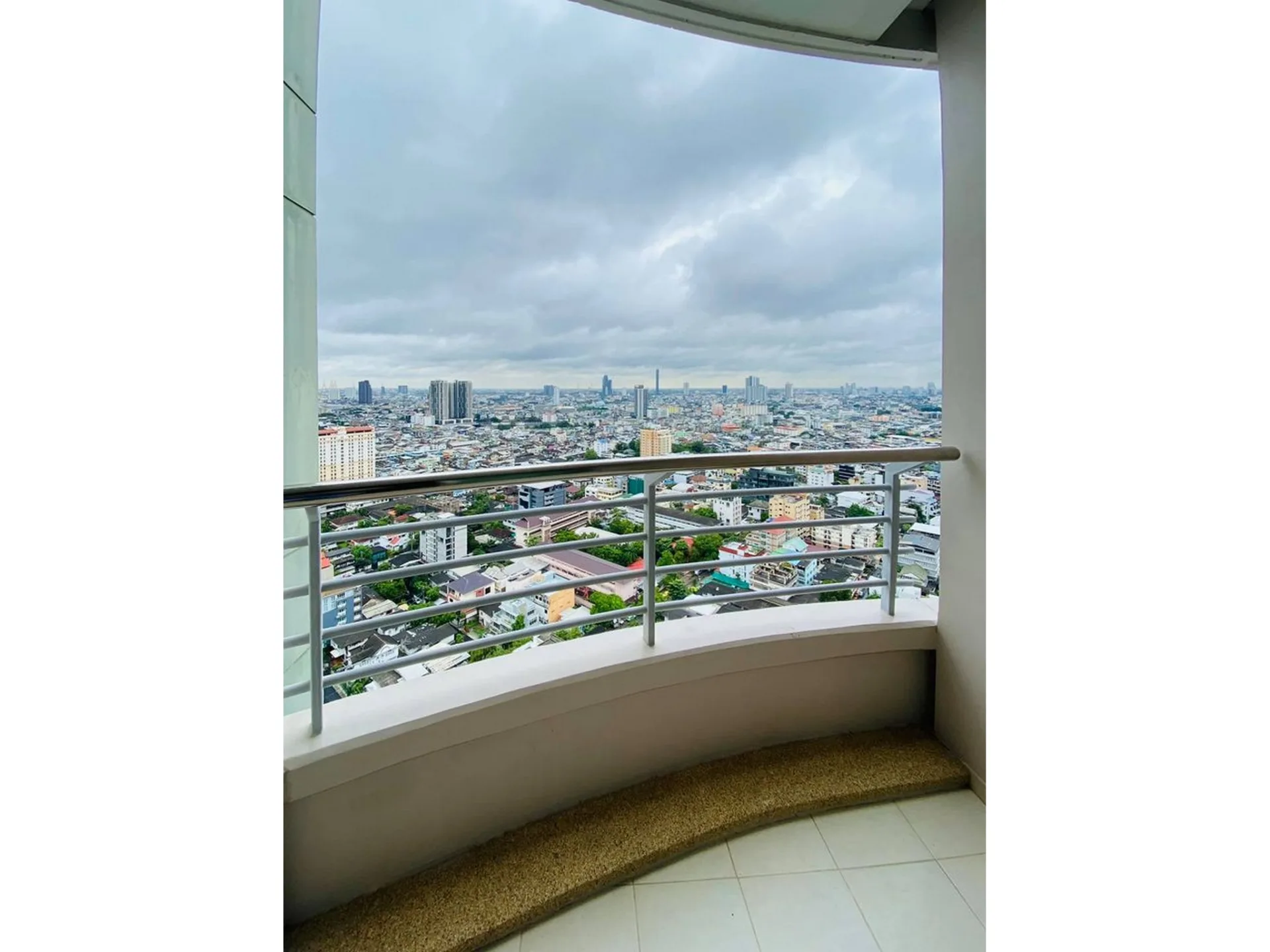 Property photos for Sathorn Heritage