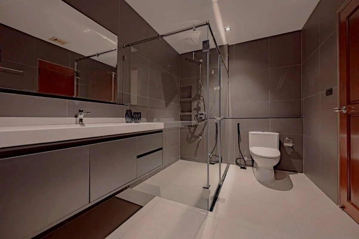 Property photos for Single House Suk. 101