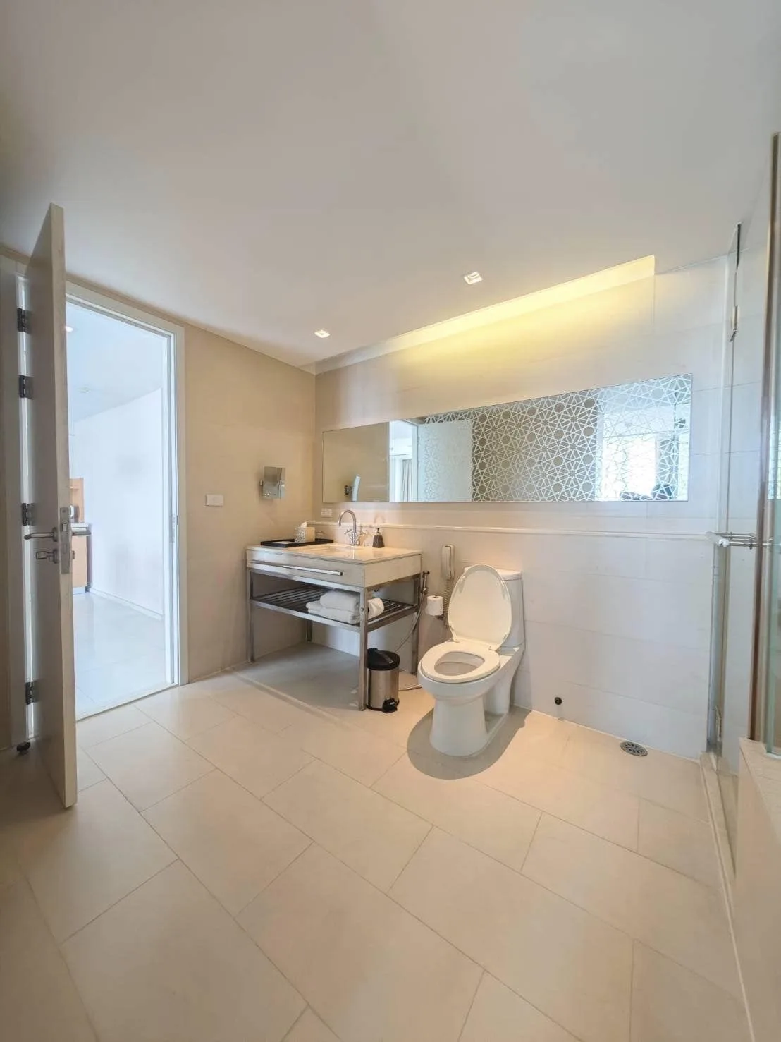 Property photos for Sathorn Heritage