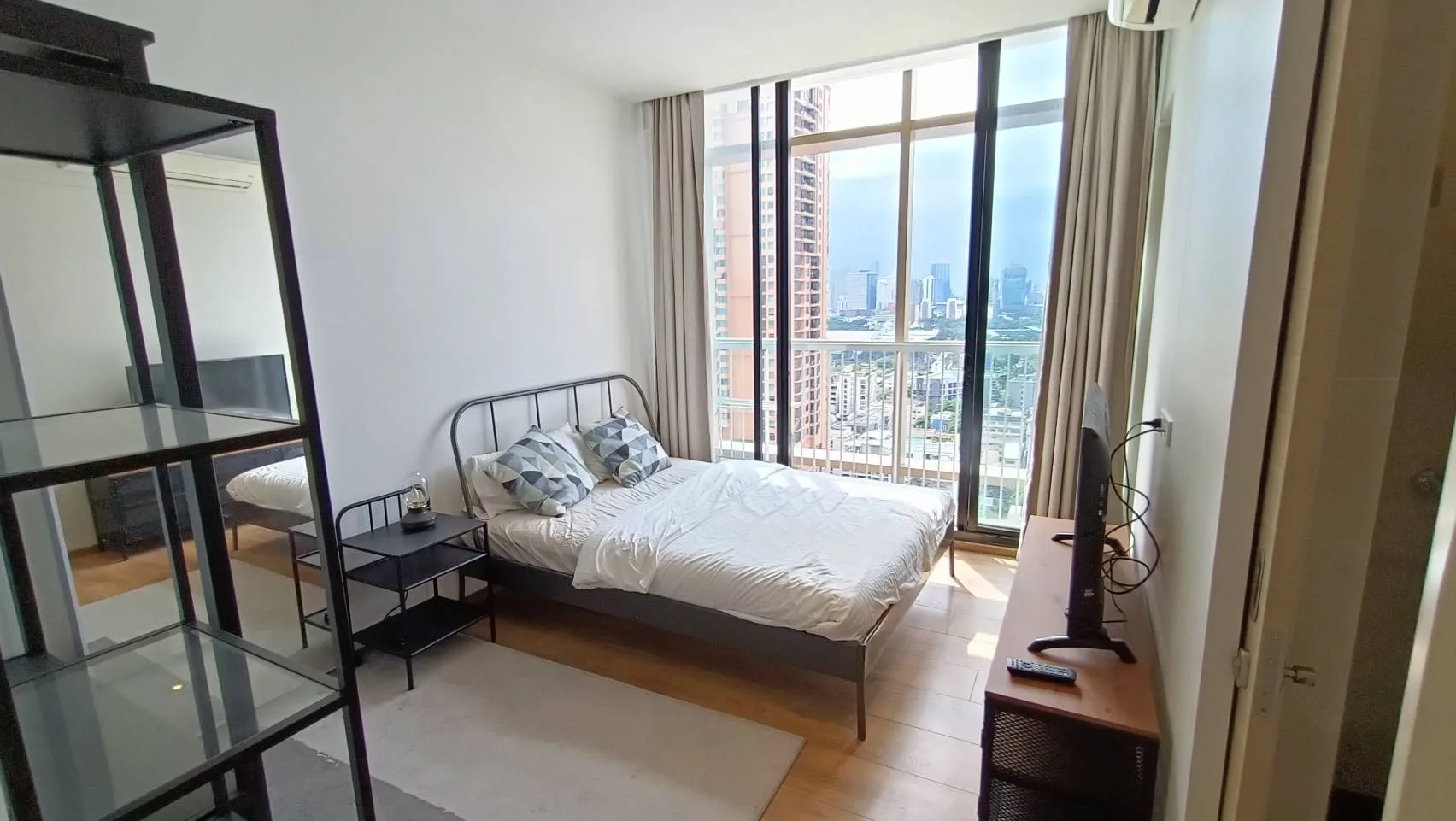 Property photos for Park Origin Phromphong