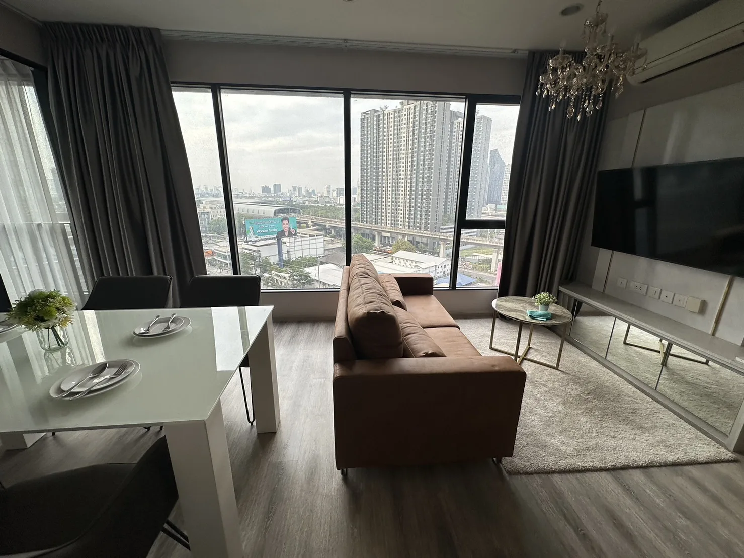 Property photos for Ideo Mobi Asoke